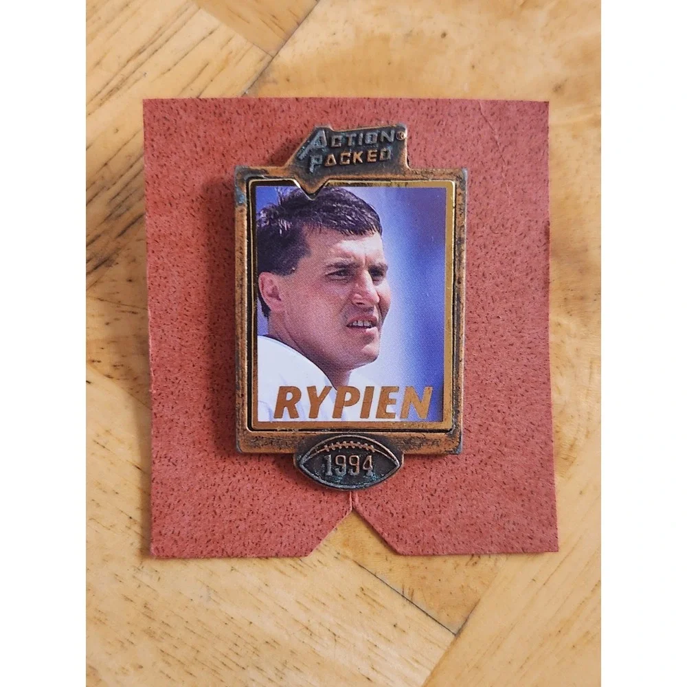 Mark Rypien NFL 1994 Action‎ Packed Pin ~ Cleveland Browns